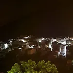 Abrigo Do Outeiro - Serra Da Estrela Cabeça