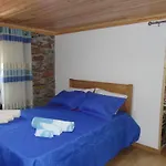 Abrigo Do Outeiro - Serra Da Estrela *