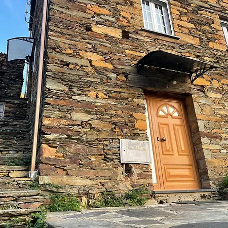 Abrigo Do Outeiro - Serra Da Estrela