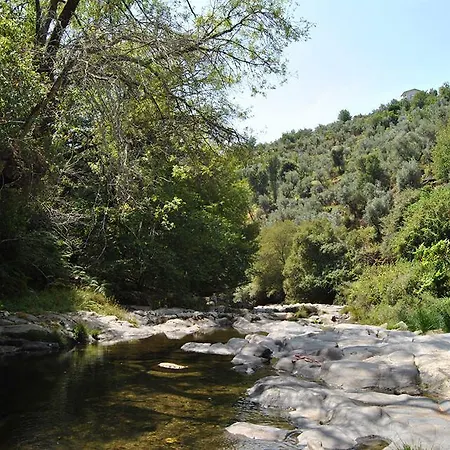 Abrigo Do Outeiro - Serra Da Estrela Cabeça