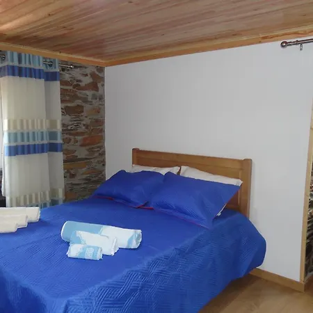 Abrigo Do Outeiro - Serra Da Estrela *