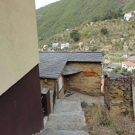Abrigo Do Outeiro - Serra Da Estrela Cabeça