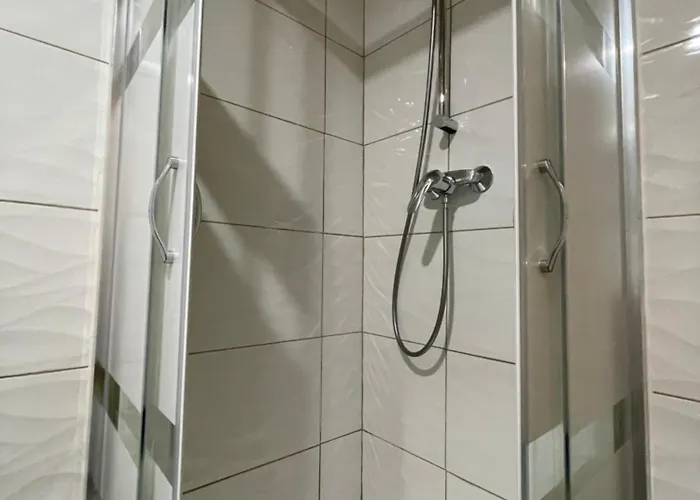 Abrigo Do Outeiro - Serra Da Estrela