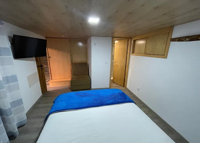 Abrigo Do Outeiro - Serra Da Estrela Cabeça