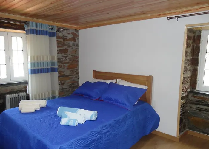 Abrigo Do Outeiro - Serra Da Estrela *