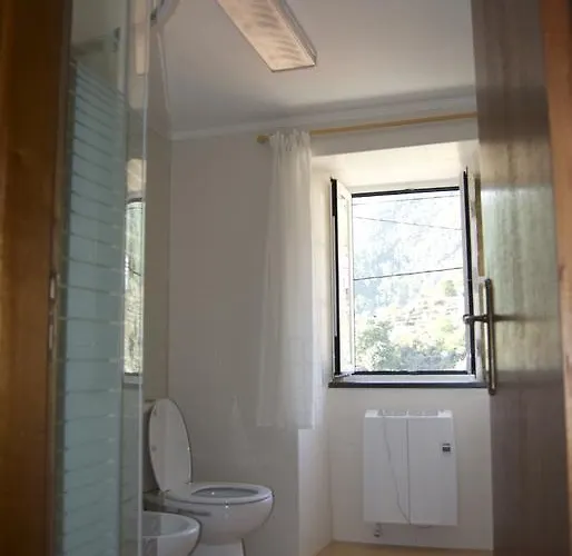 Abrigo Do Outeiro - Serra Da Estrela * Cabeça